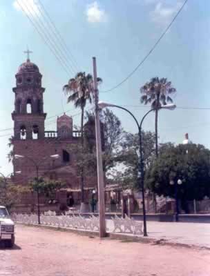 Fachada del Templo Parroquial de la Virgen del Favor.